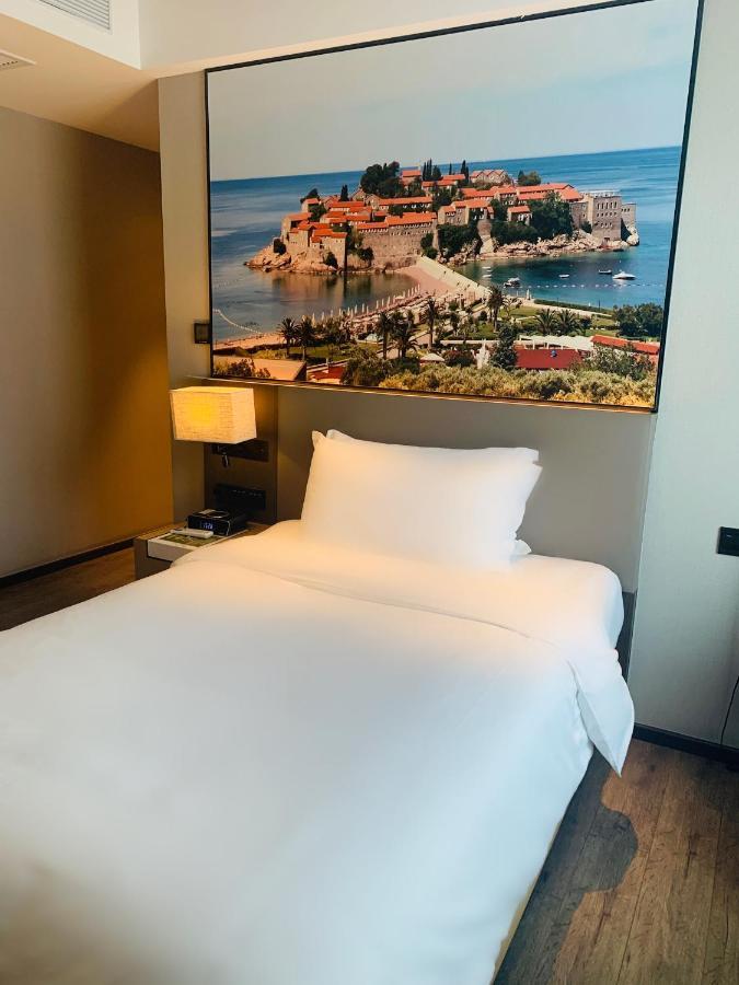 Mercure Shanghai Hongqiao Railway Station Екстер'єр фото