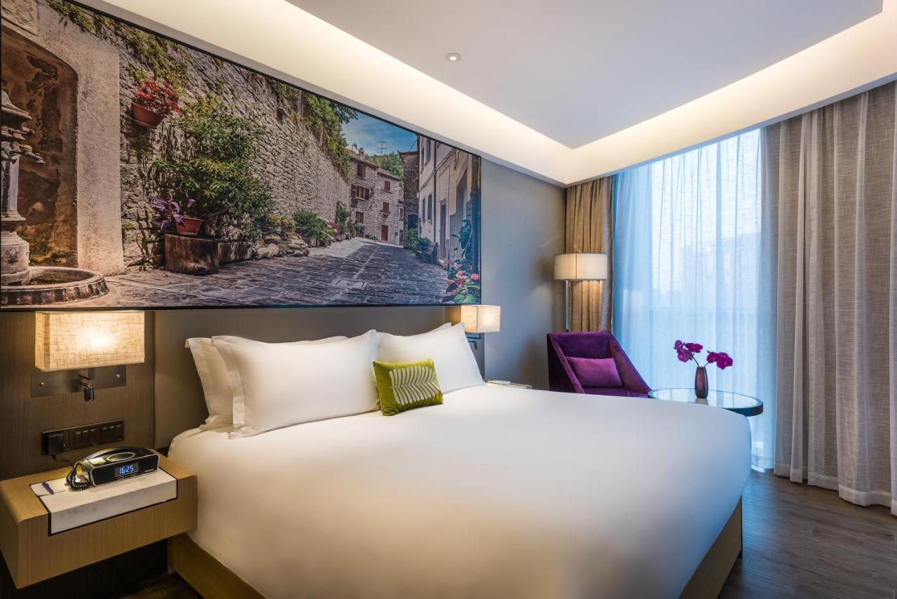 Mercure Shanghai Hongqiao Railway Station Екстер'єр фото