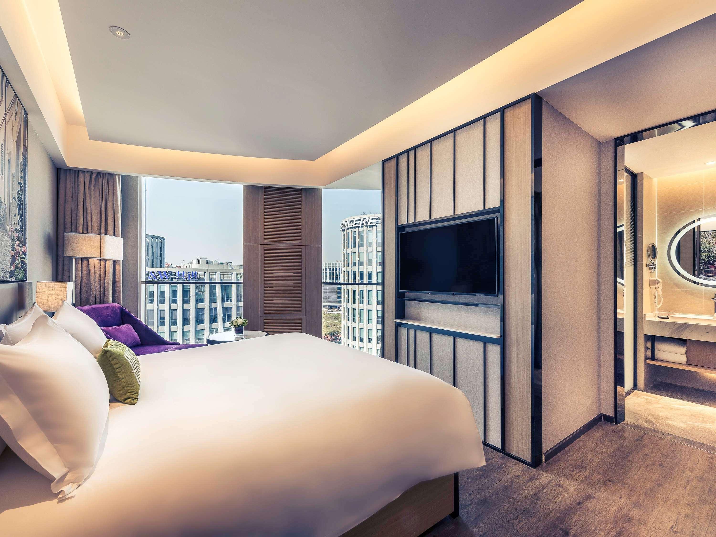 Mercure Shanghai Hongqiao Railway Station Екстер'єр фото