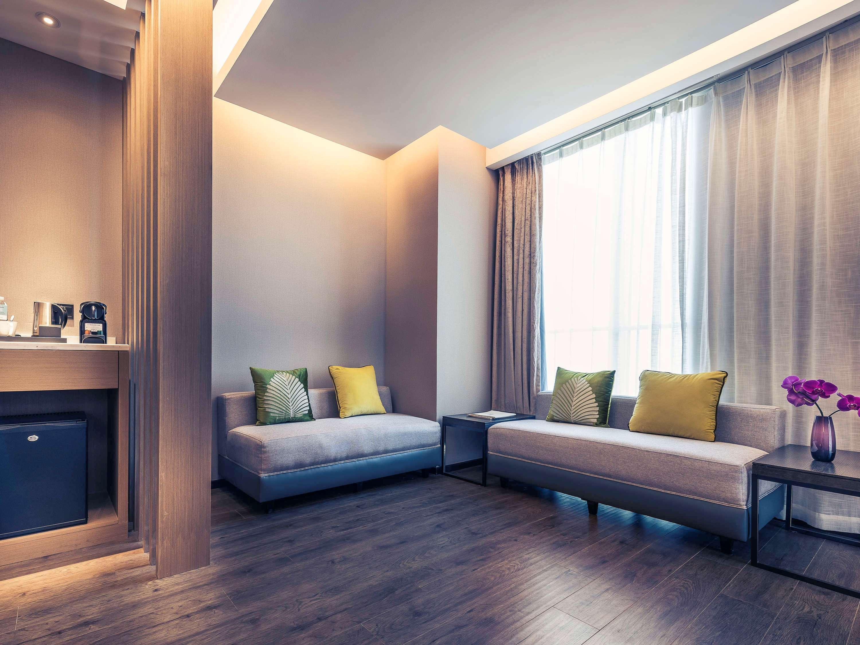 Mercure Shanghai Hongqiao Railway Station Екстер'єр фото