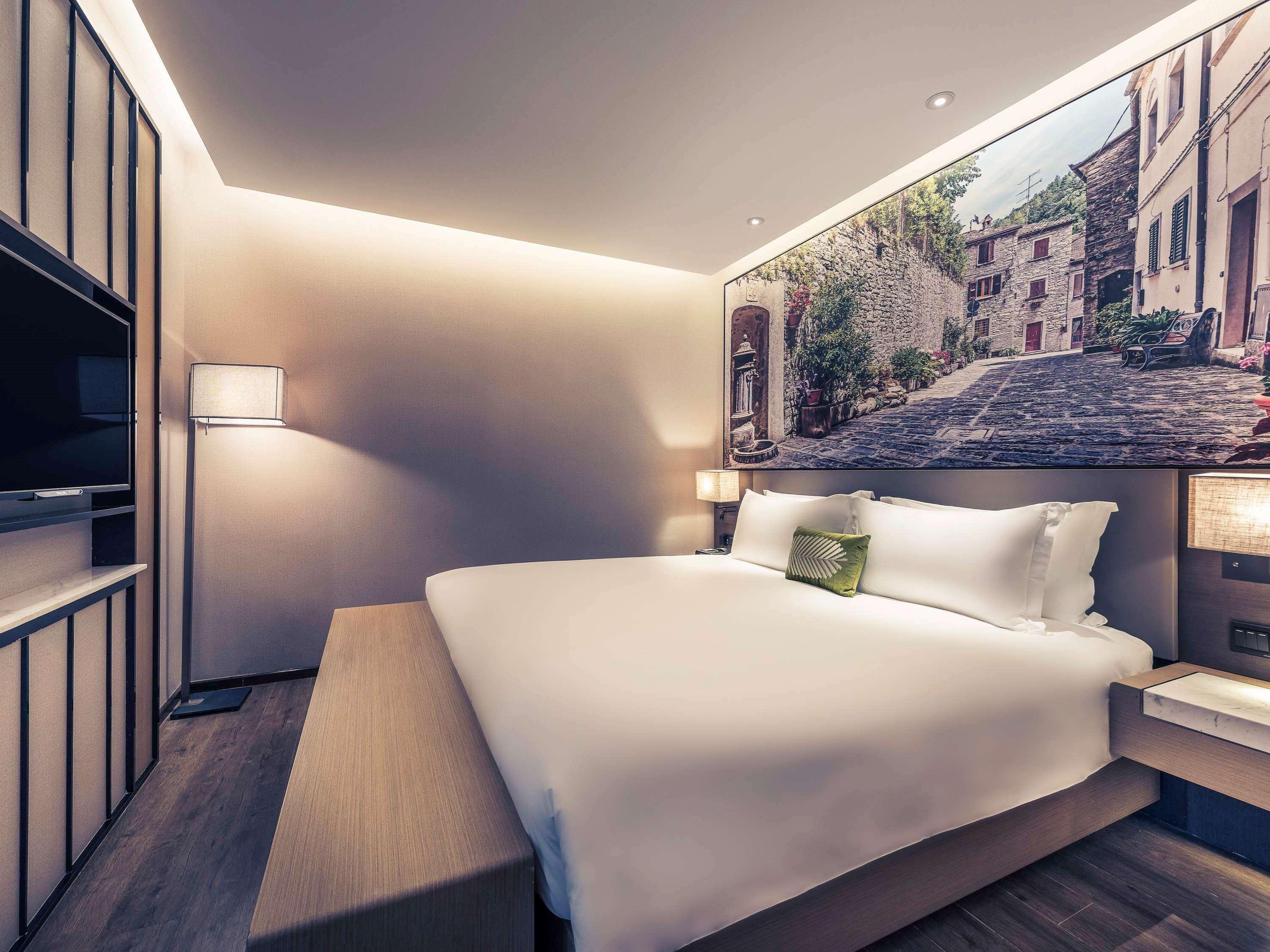 Mercure Shanghai Hongqiao Railway Station Екстер'єр фото