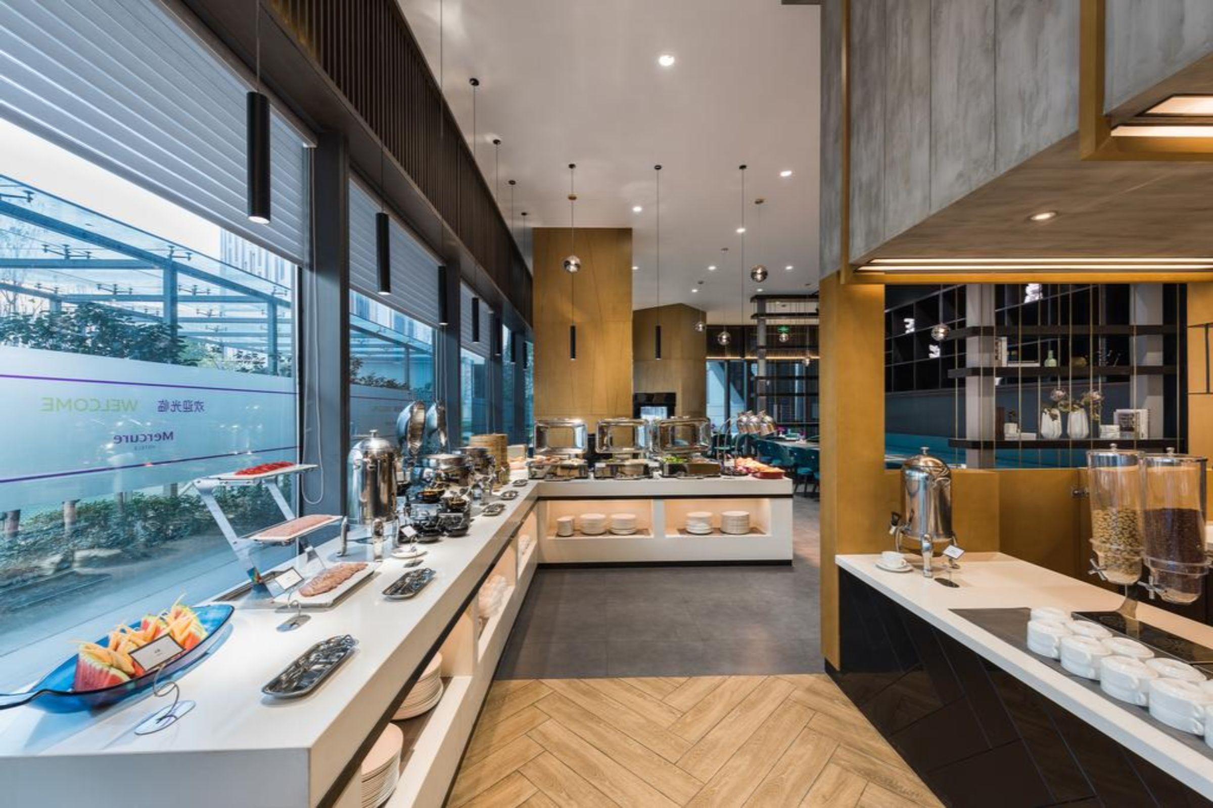 Mercure Shanghai Hongqiao Railway Station Екстер'єр фото